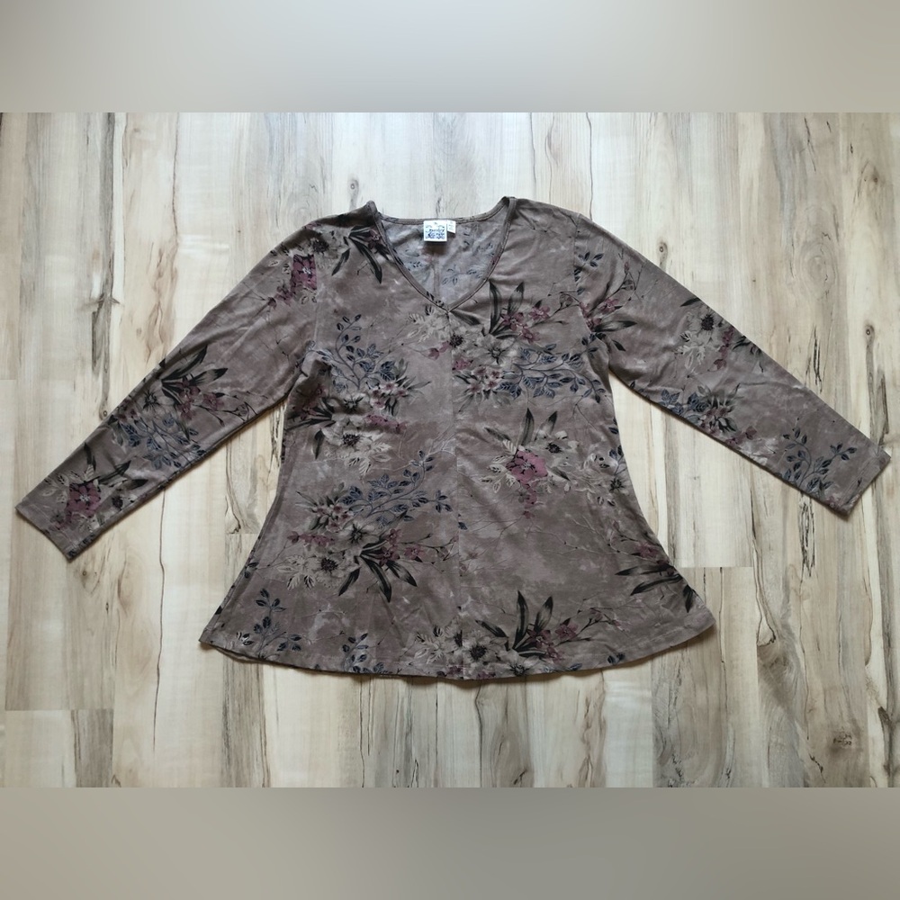 ✨$12 Clear Out ✨ Parsley & Sage Taupe Floral V-Neck Long Sleeve Top - Picture 3 of 10